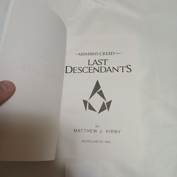 Last Descendants An Assassin's Creed Series by Matthew J. Kirby Scholastic PB 1 - Picture 3 of 5